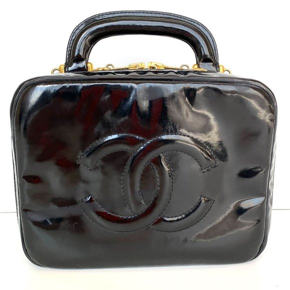 Chanel long strappurse Box Vanity Cosmetic Bag Patent Leather Black Authentic - Picture 2 of 14